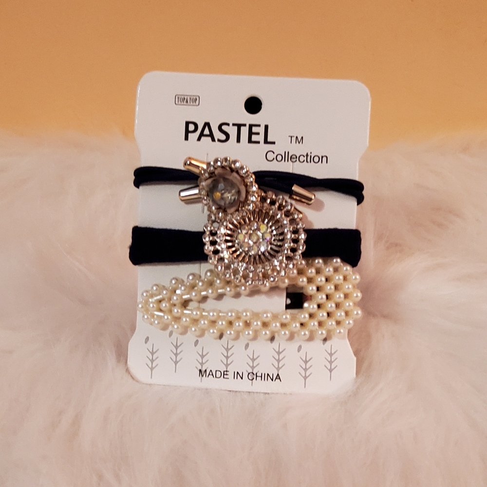 PEARLS AND RHINESTONES HAIR 3 PIECE SCROUNCHIE AND CLIP PACK